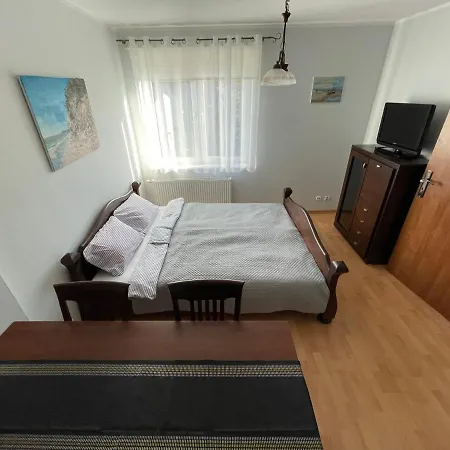 Bursztyn Homestay *