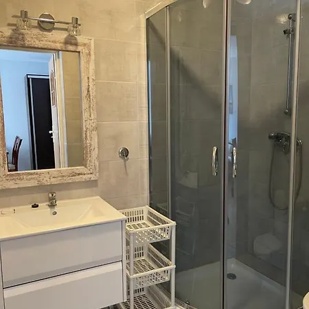 Bursztyn Homestay Debki