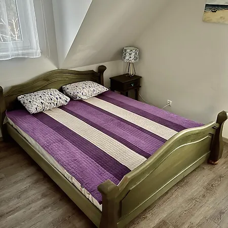 Bursztyn Homestay Debki