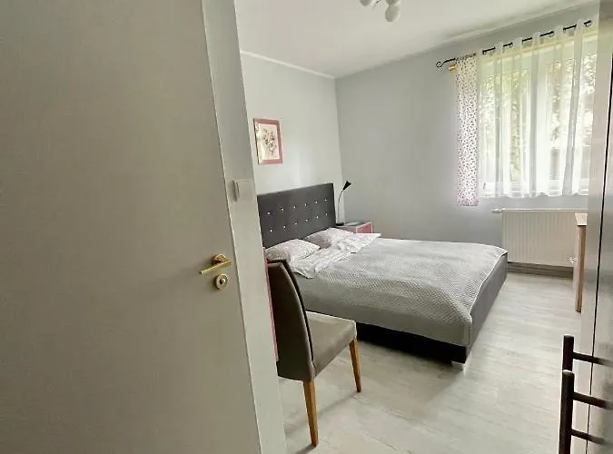 Bursztyn Homestay szállás *