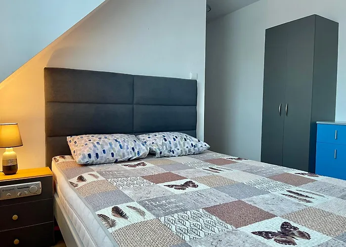 Bursztyn منزل للإقامة دمبكي